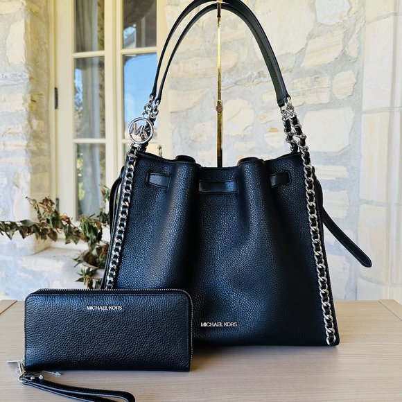 Michael Kors Mina LARGE Chain Shoulder/ Continental Wallet Leather Black NWT - Picture 1 of 14